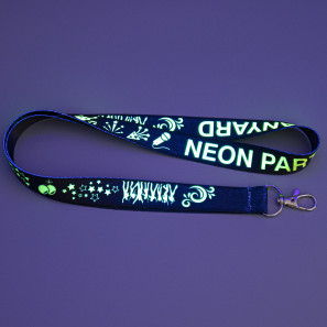 Lanyard-uri personalizate FLUO cu carabină