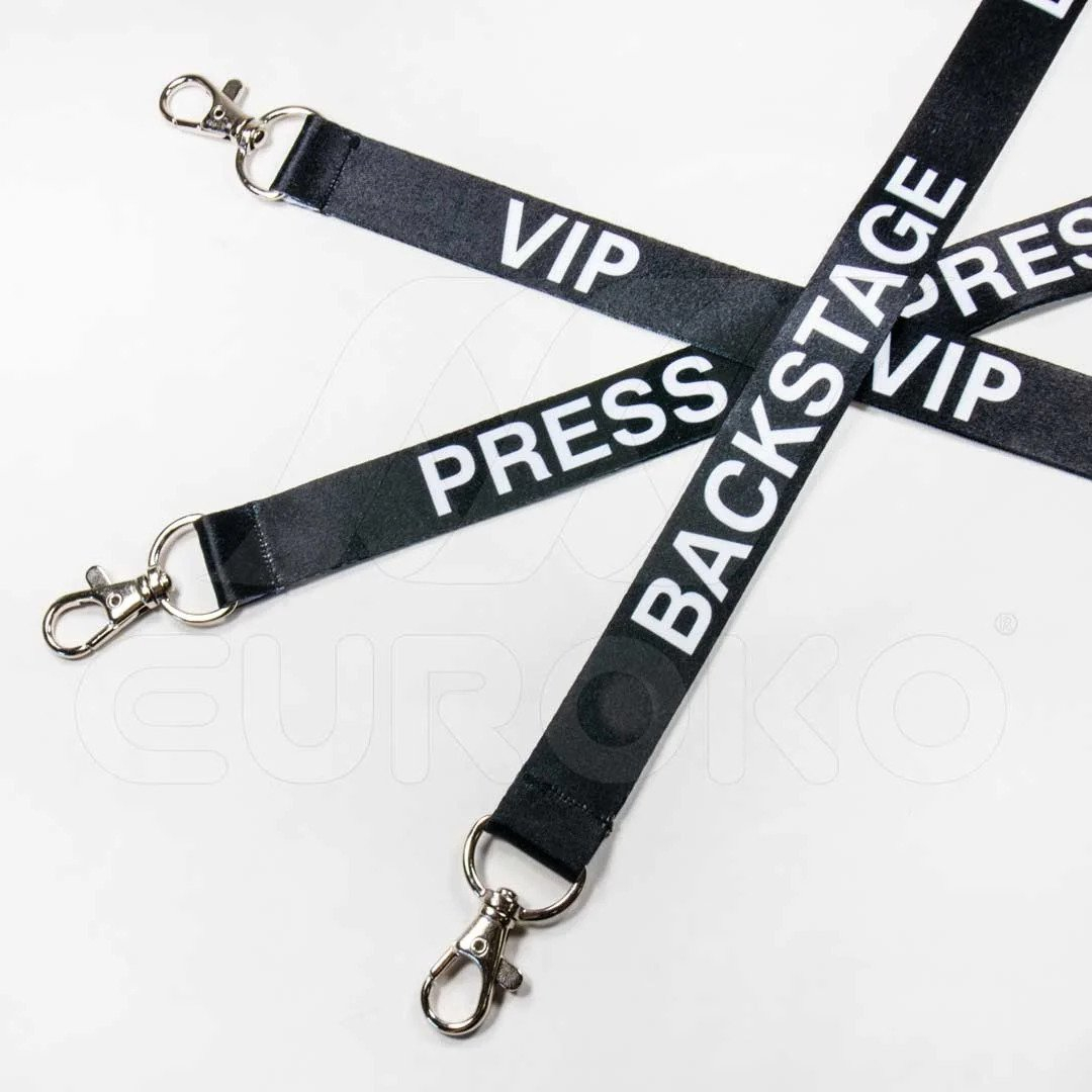Lanyard-uri cu model prefabricat